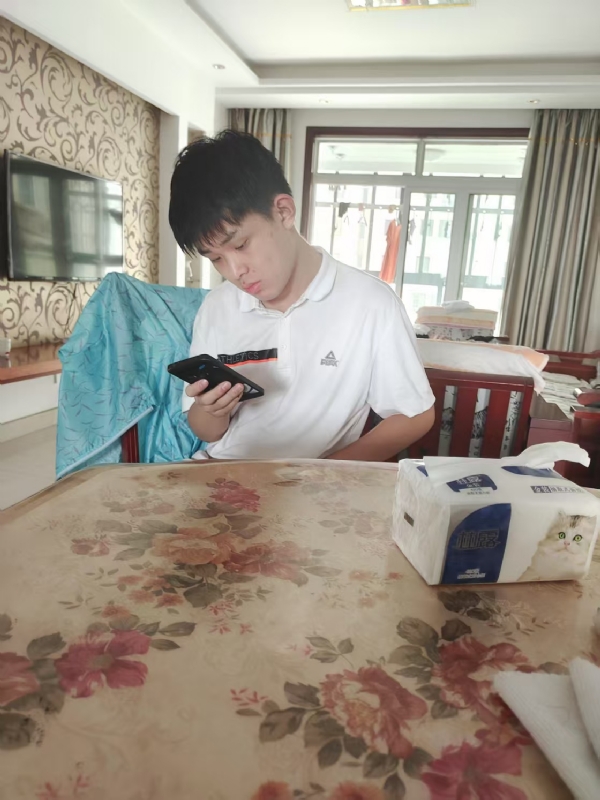 铁在烧的第一张照片--九江相亲服务中心