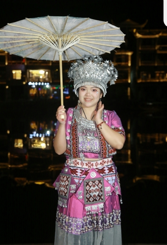 敏兮小沫的第一张照片--九江相亲服务中心