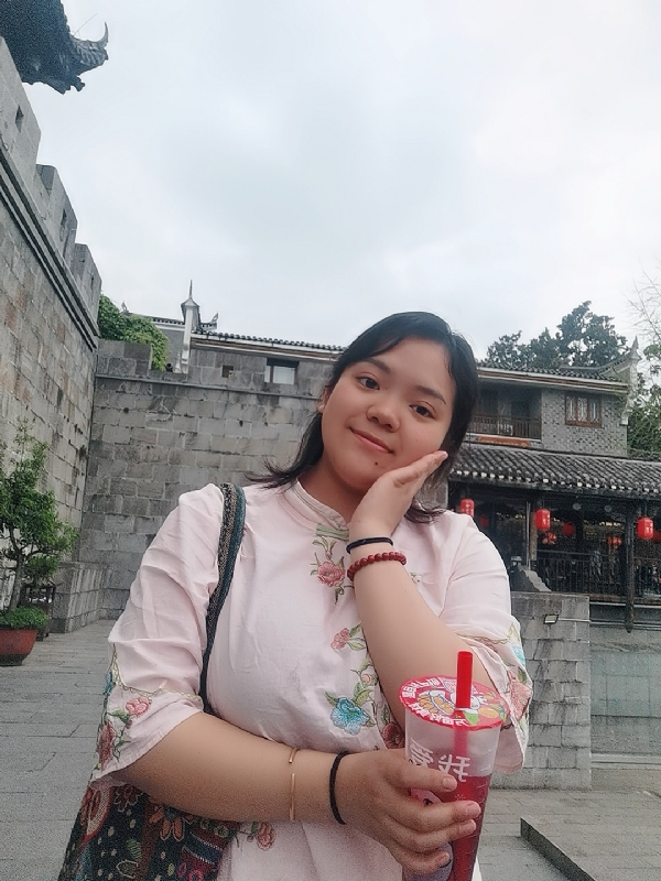 敏兮小沫的第二张照片--九江相亲服务中心