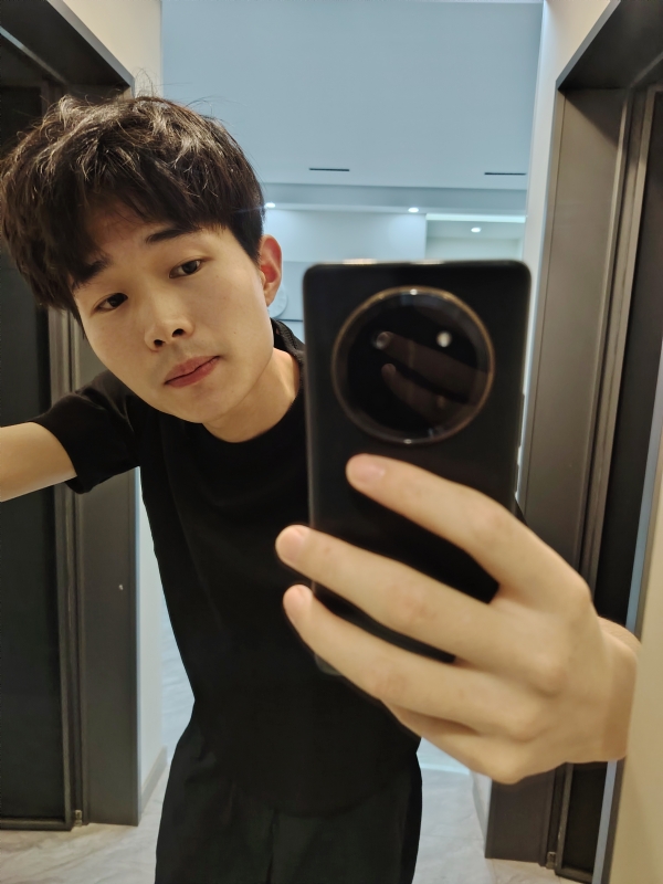 杨苏帝的第二张照片--九江相亲服务中心