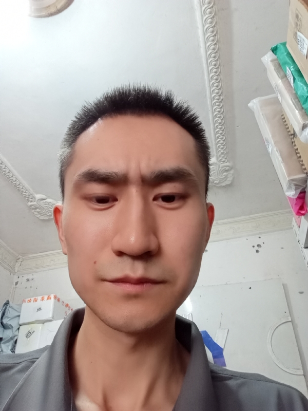 西门吹雪的第一张照片--九江相亲服务中心