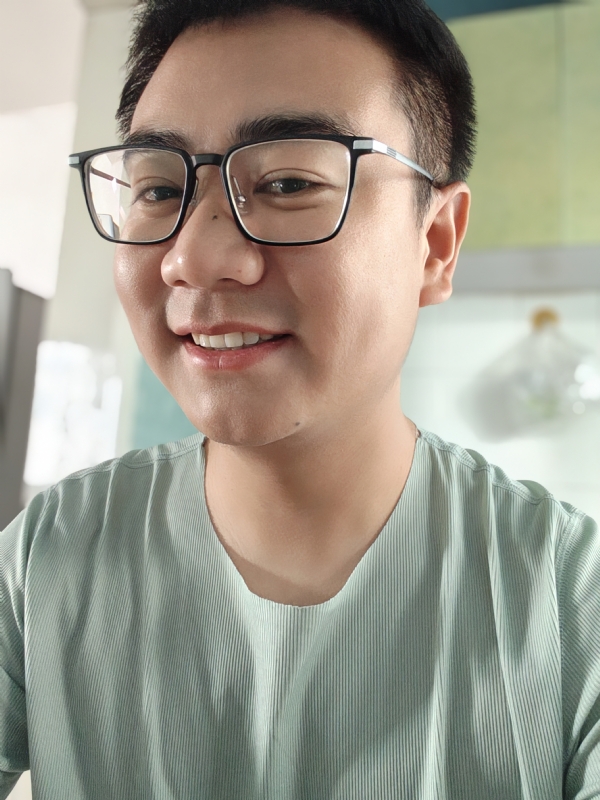 田田向上的第一张照片--九江相亲服务中心