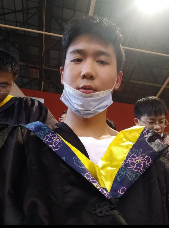 落落大方的第一张照片--九江相亲服务中心