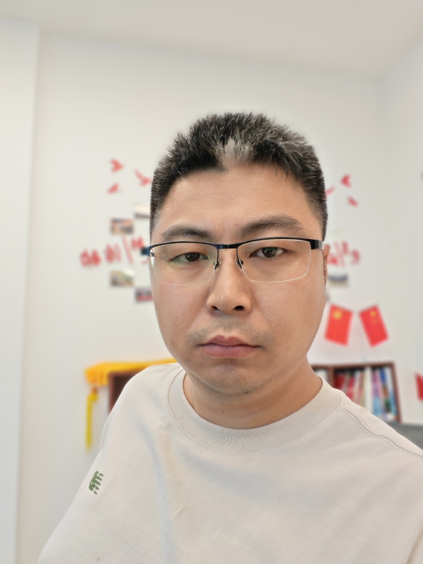 苦海寻舟的第一张照片--九江相亲服务中心