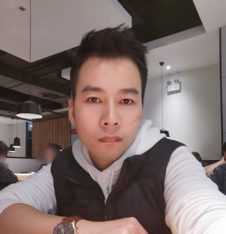 思明的第一张照片--九江相亲服务中心