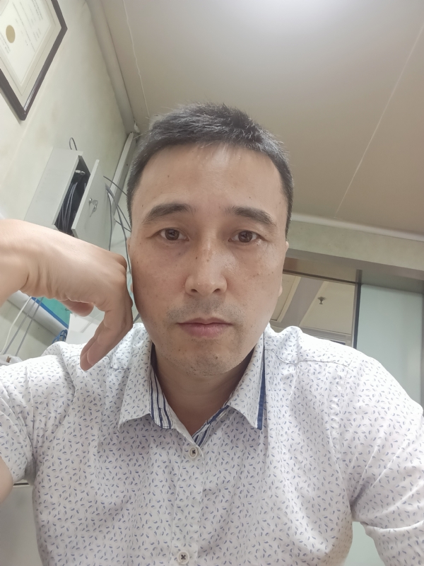 笑看一切的第三张照片--九江相亲服务中心