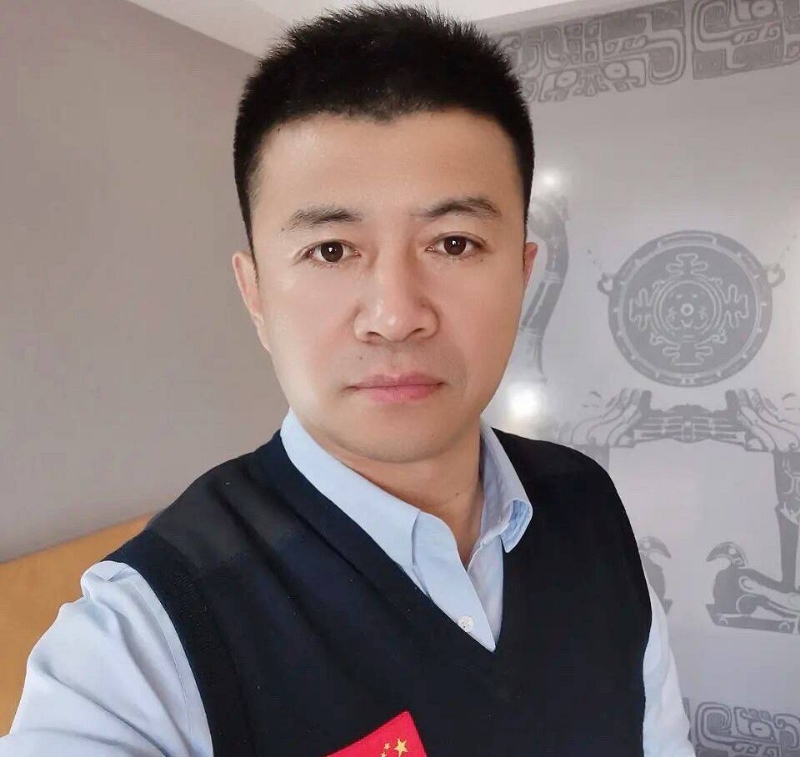 生在红旗下的第二张照片--九江相亲服务中心