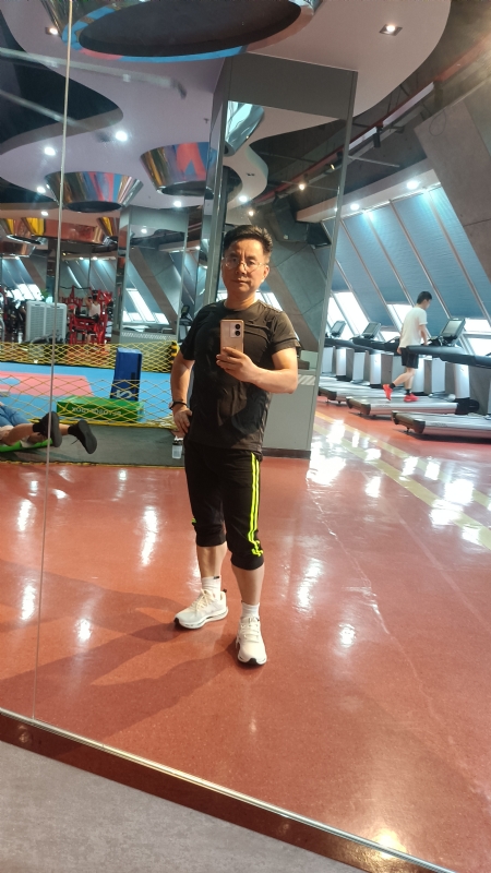 凭水相逢的第一张照片--九江相亲服务中心