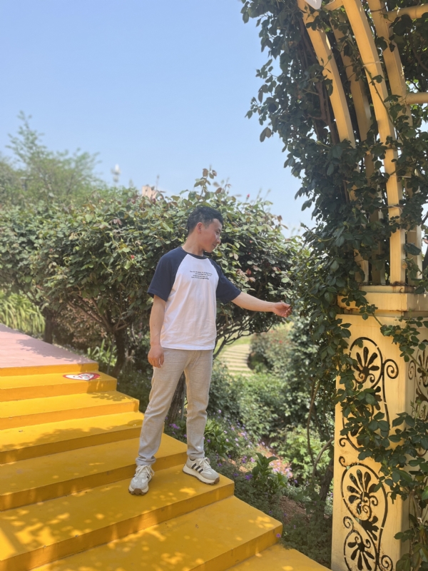 罗湘的第一张照片--九江相亲服务中心