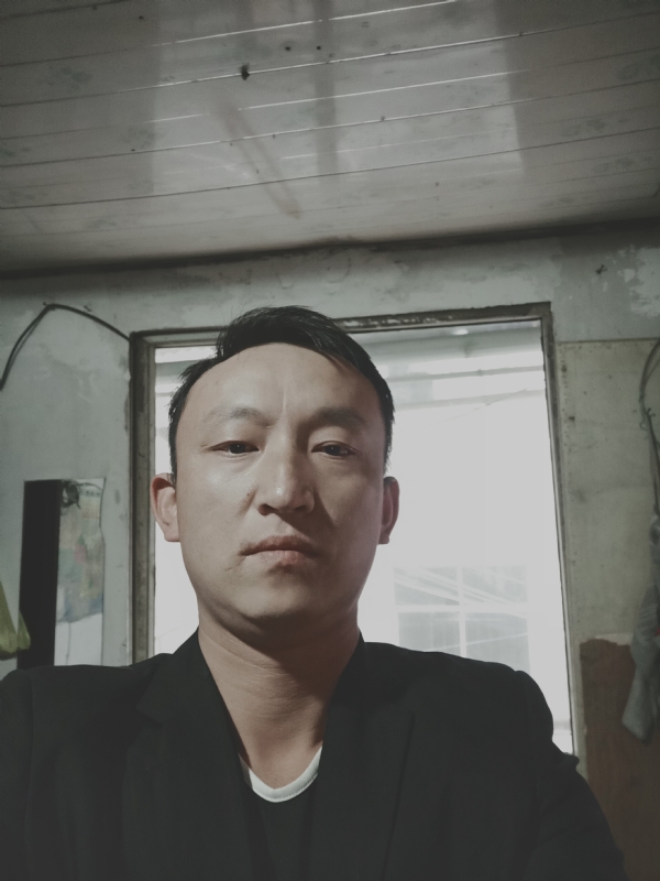 放弃爱你的第一张照片--九江相亲服务中心