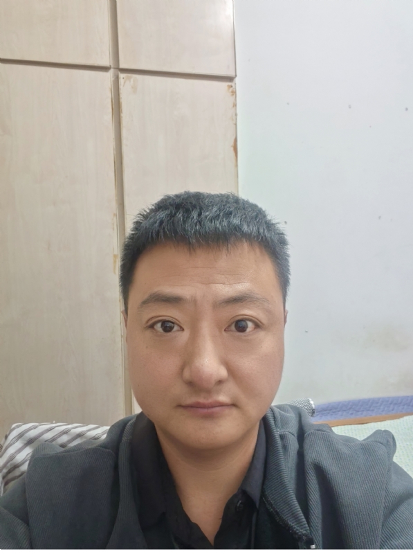 追爱大叔的第一张照片--九江相亲服务中心