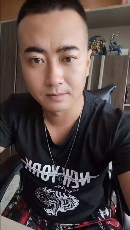 Luck耀的第一张照片--九江相亲服务中心