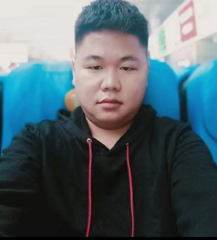 黄斌的第一张照片--九江相亲服务中心