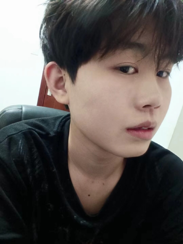 小鱼的第一张照片--九江相亲服务中心