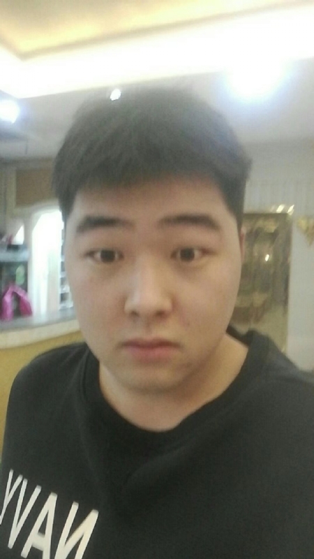 丹尼的第二张照片--九江相亲服务中心