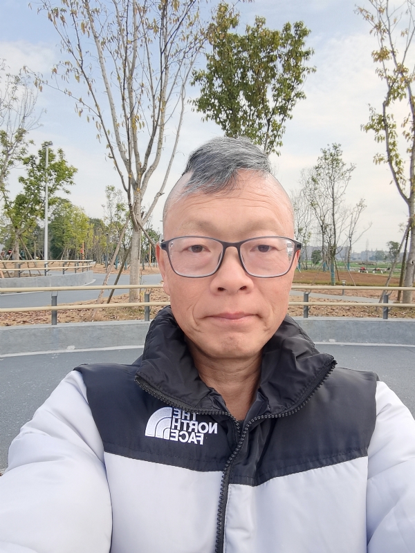 做喜欢的事的第一张照片--九江相亲服务中心