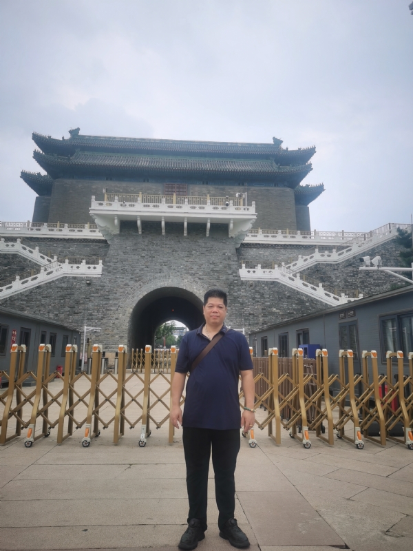 伟哥的第一张照片--九江相亲服务中心