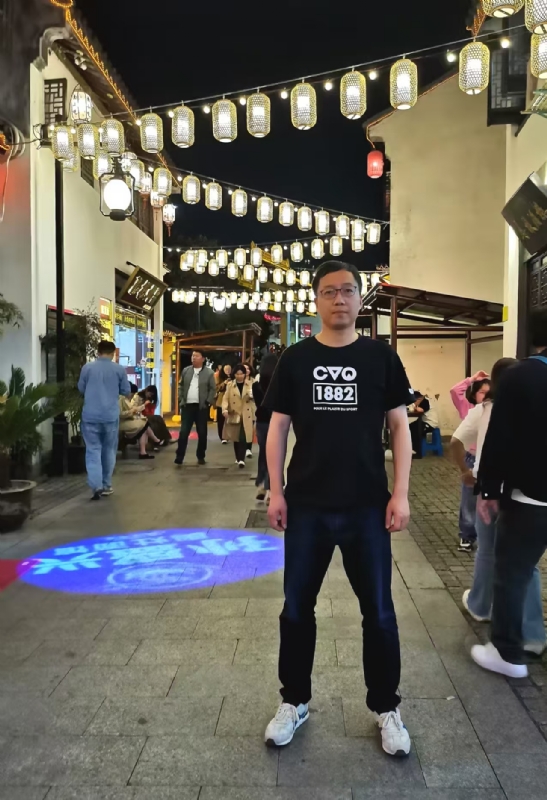 张楚岚的第一张照片--九江相亲服务中心