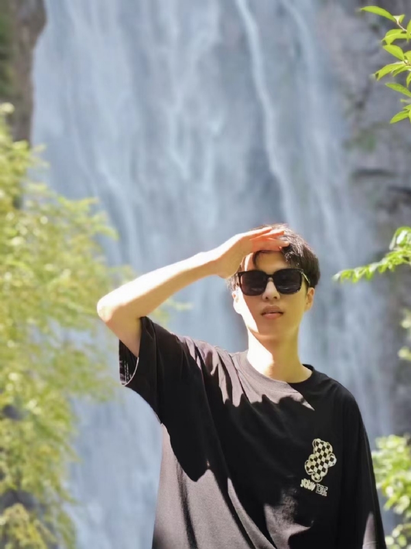 大橙子的第一张照片--九江相亲服务中心